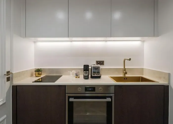 Апартаменты Royale # Palais De L'elysee # 8