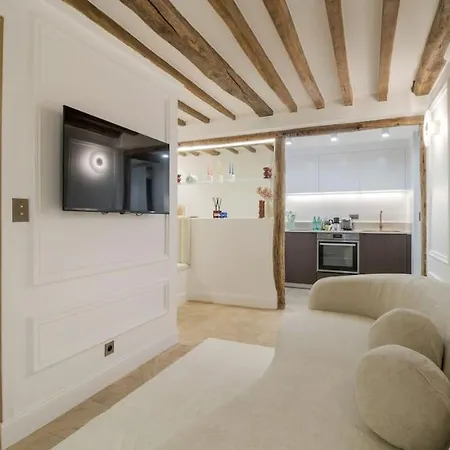Apartman Royale # Palais De L'elysee # 8 *